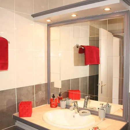 Abbaye De Roseland Apartment *